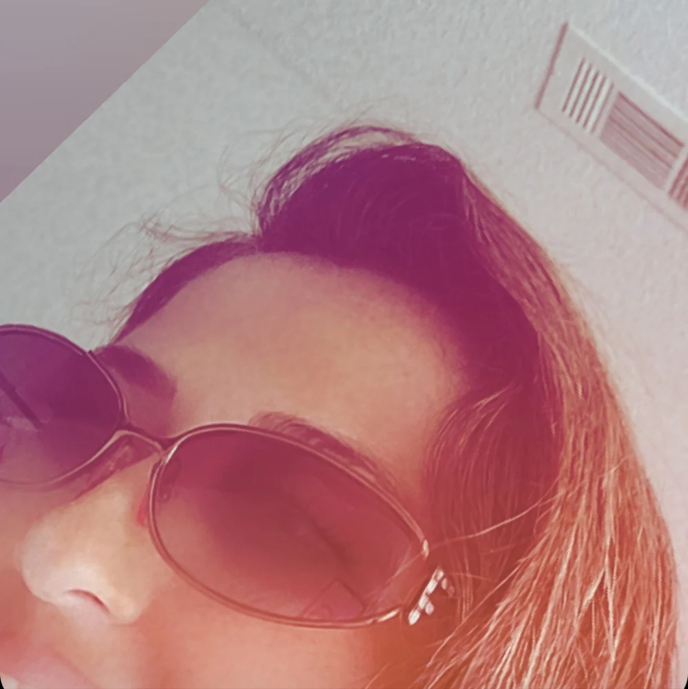 FENDI Sunglasses 👓 - Picture 11 of 11